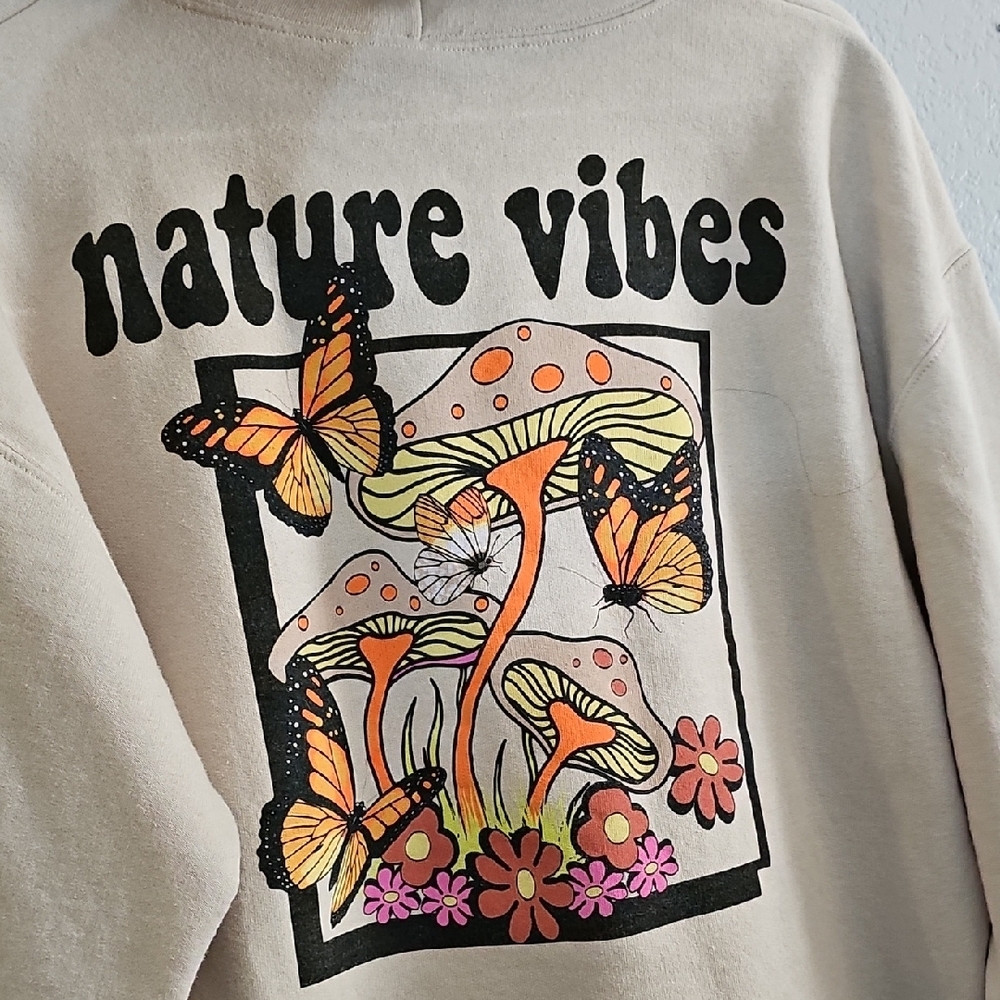 Artist Union Clothing Co. Cream Graphic Hoodie - Womens Or Mens Size Medium - Picture 3 of 6